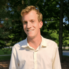 Headshot of Jake Bobrow.